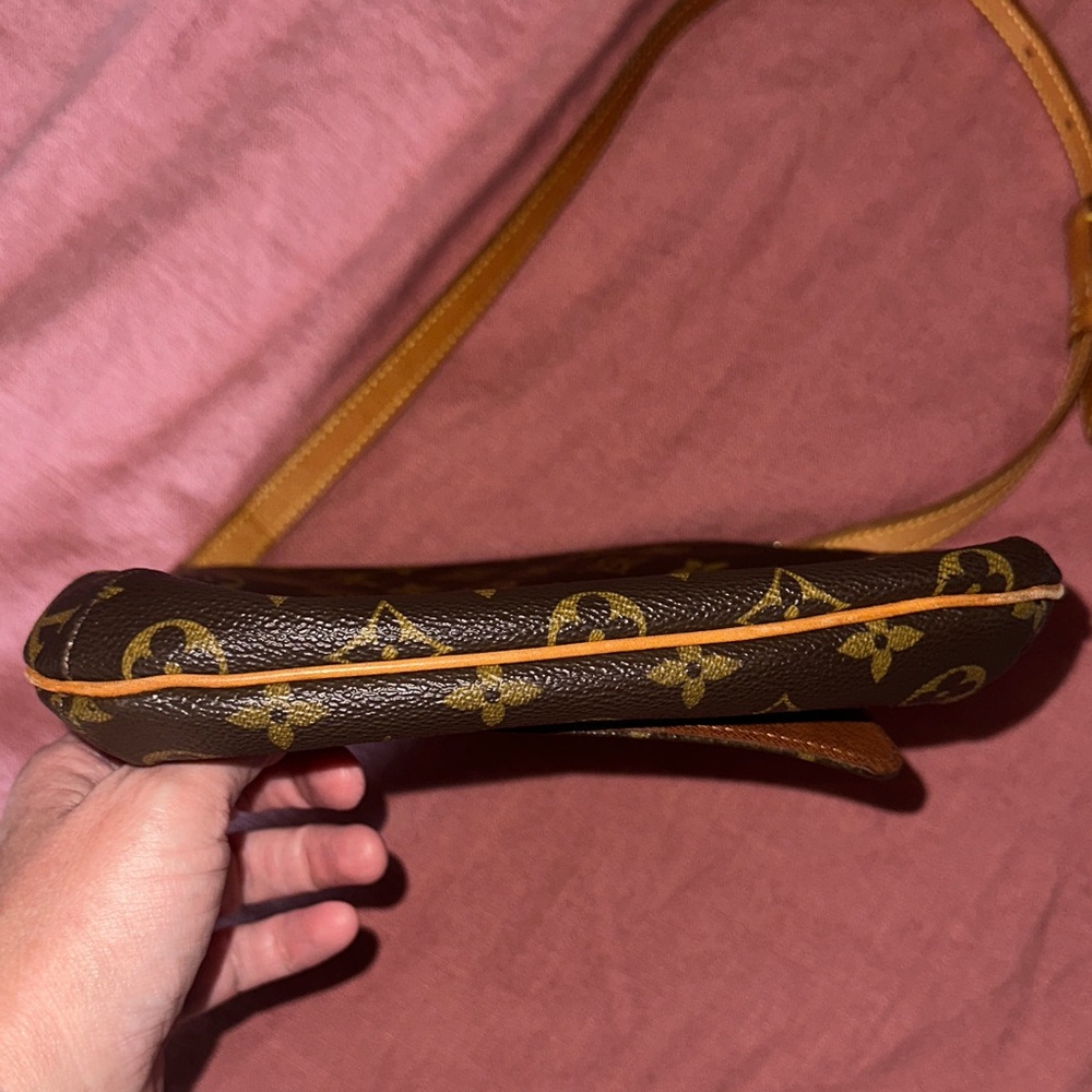 Louis Vuitton PM Salsa Shoulder Handbag, Amazing condition - Picture 3 of 9